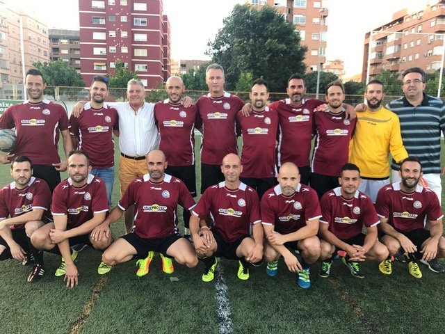 El Atlético Barrio La Luz, patrocinado por Murprotec