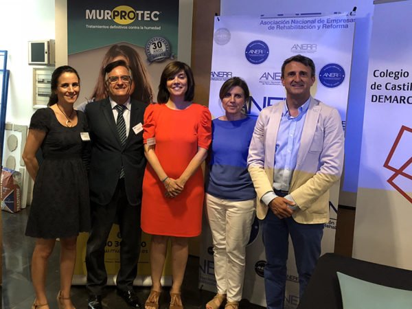 Ángel Cano con representantes insitucionales ej jornada ANERR Albacete