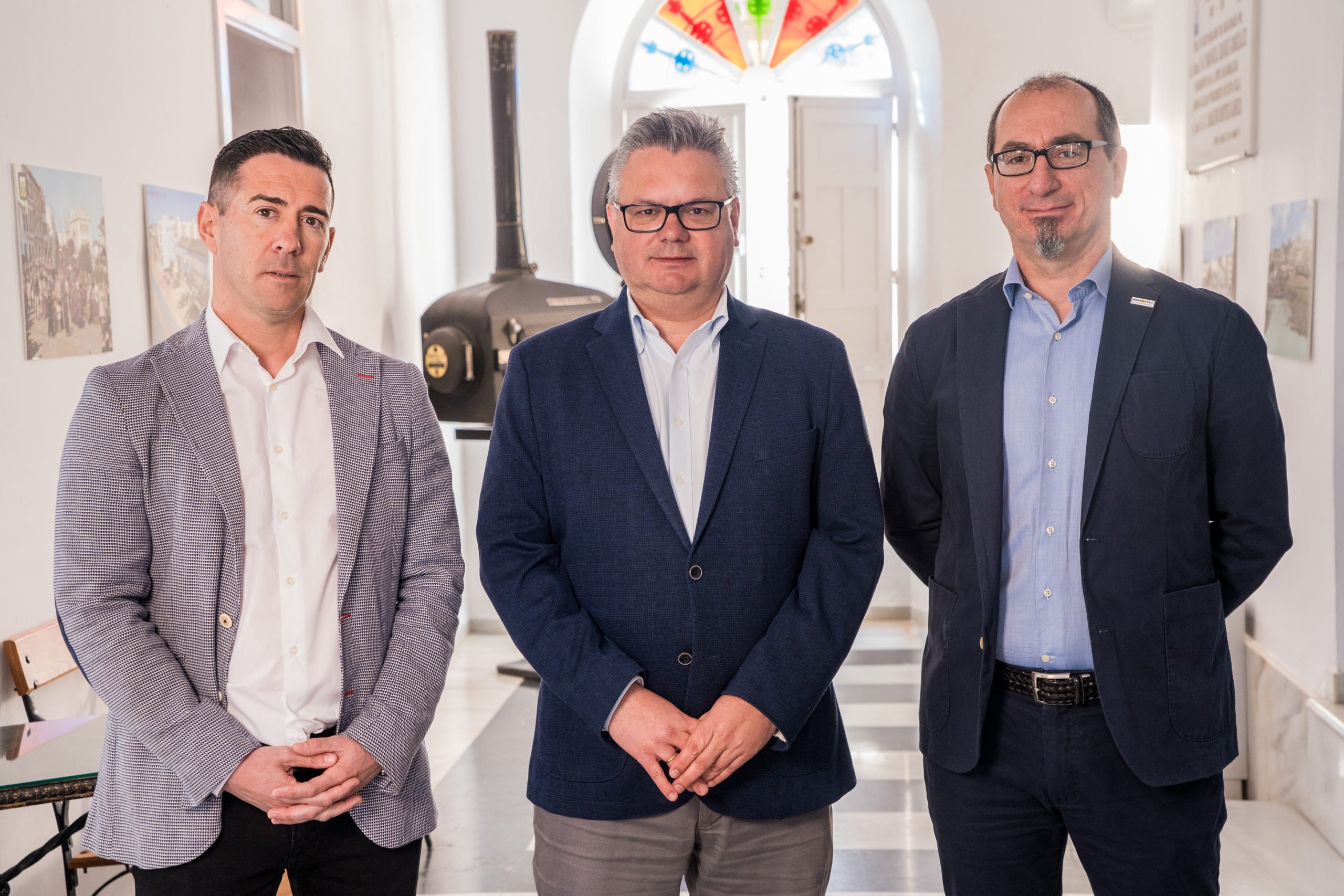 De izqda a dcha. Manuel Martínez, Esteban Morales y Juan Federico Gallardo.