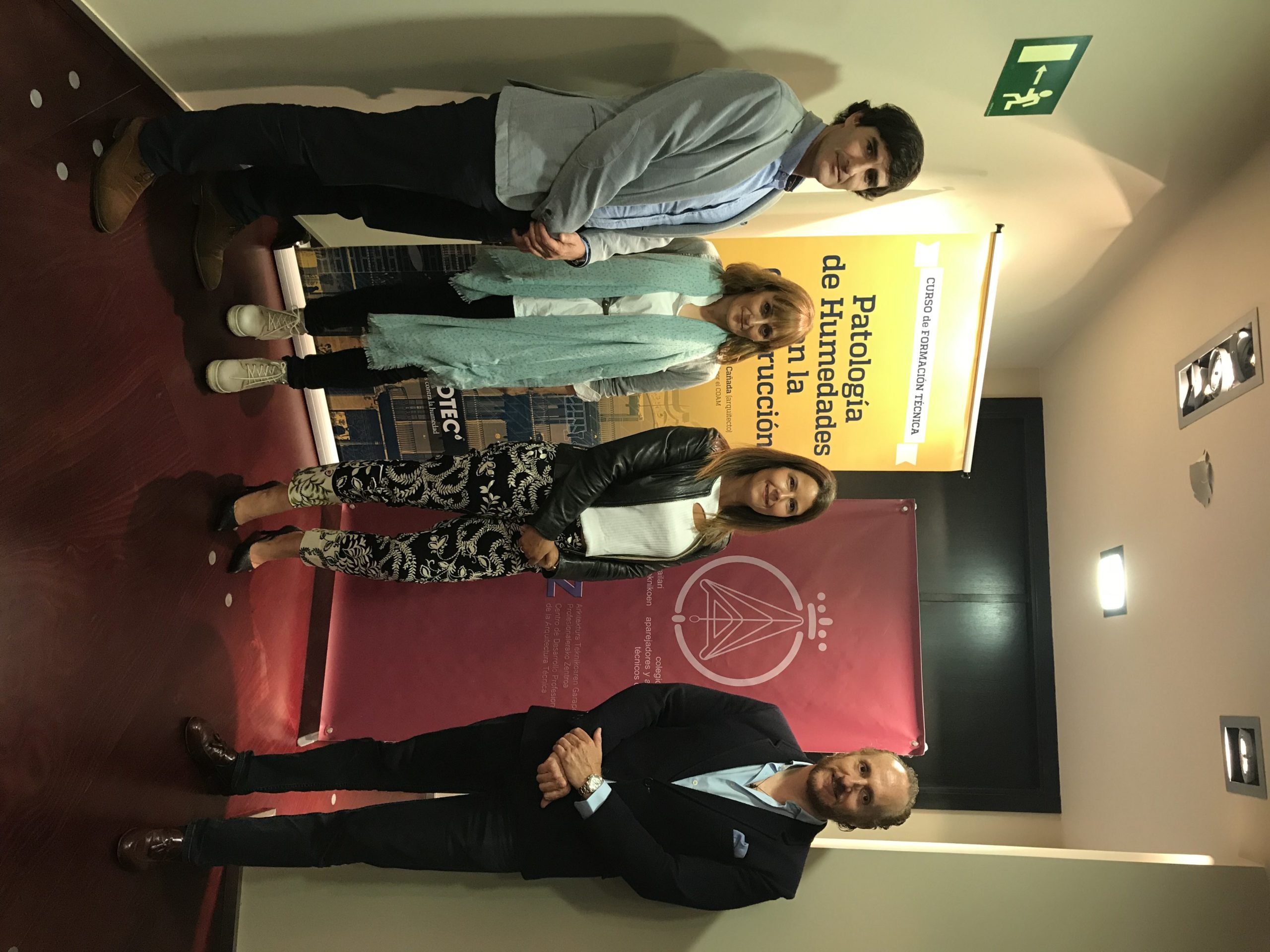 Ricardo Cañada y Begoña Sánchez con el equipo de Murprotec