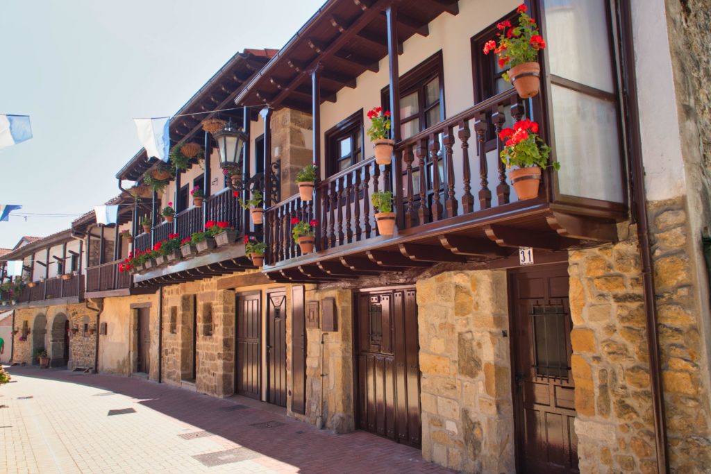 Pueblo tradicional de Cantabria-humedades Murprotec