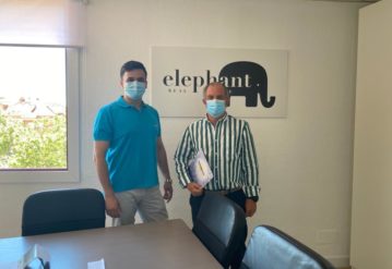 Firma de convenio Murprotec en Villalba con Jesús Abio y Félix Barragán (Elephant Real Estate)