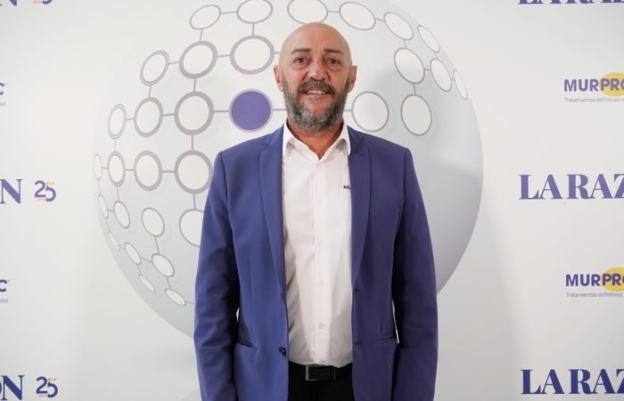 Sebastián Torres, director de Murprotec Madrid Oeste, en la ceremonia de los VII Premios de Tecnología e Innovación. Humedades en pared tratadas por Murprotec