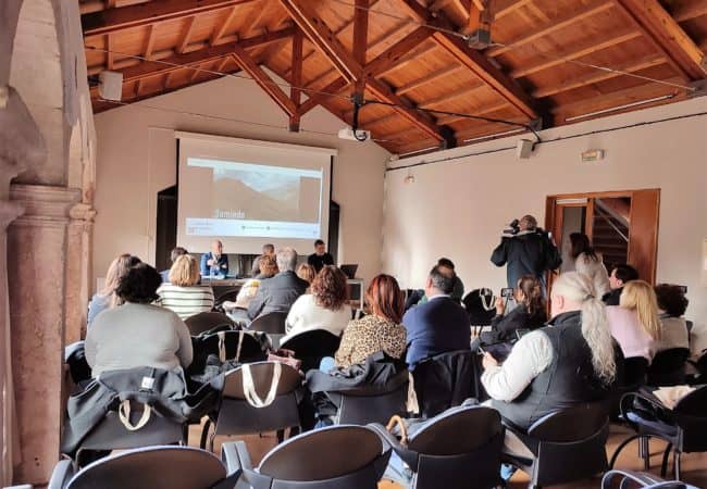 acto-de-presentacion-de-la-campana-por-mil-anos-mas-de-vente-a-vivir-a-un-pueblo-y-murprotec-en-la-casa-de-la-cultura-de-grado