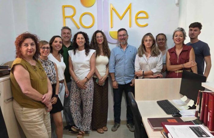 Juan Federico Gallardo con el equipo de Rome AAFF y Abogados encabezado por Alicia y Rosario Rodríguez